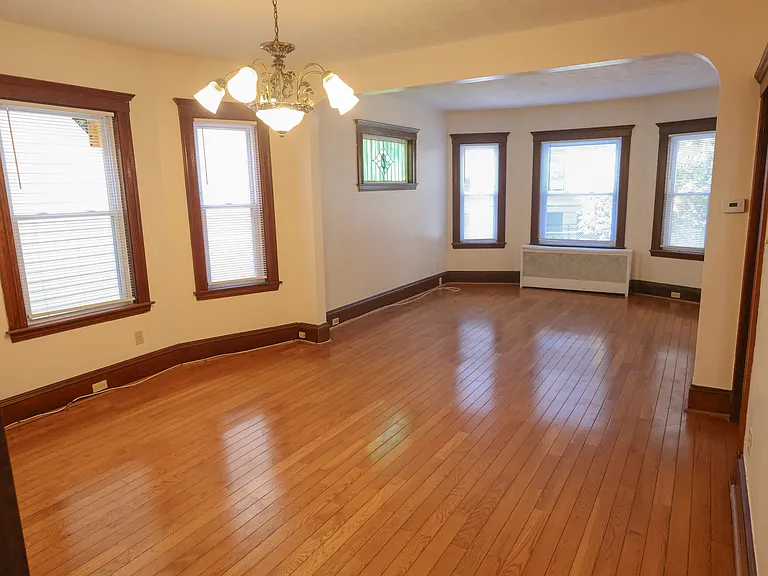 17 Maple Ave — Photo 7
