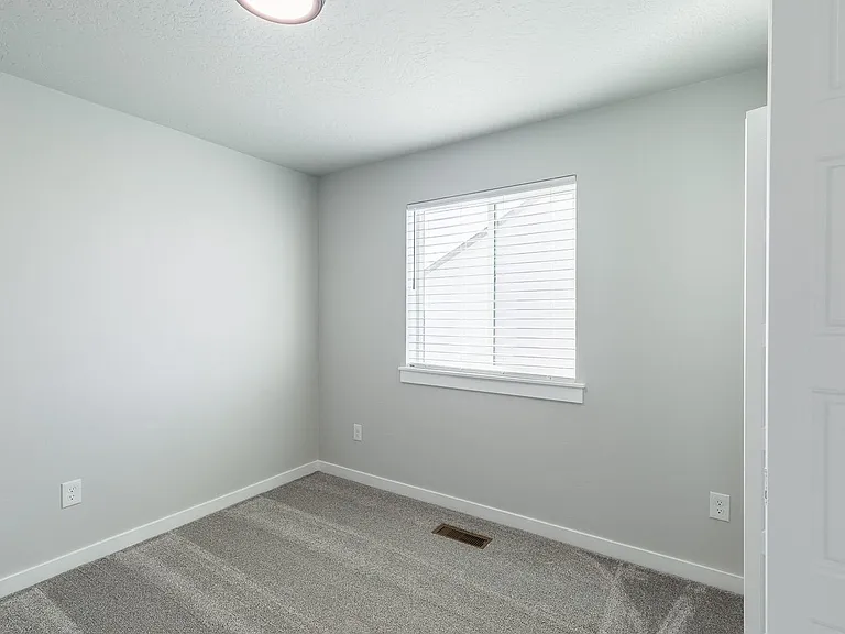 2640 N Silver Wolf Ave — Photo 38