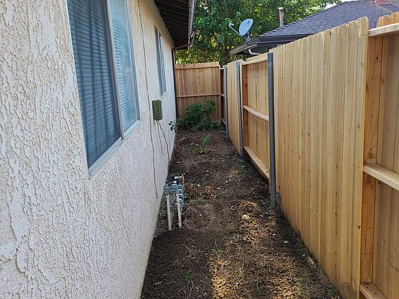 3rd image of 27182 Wedgewood Dr