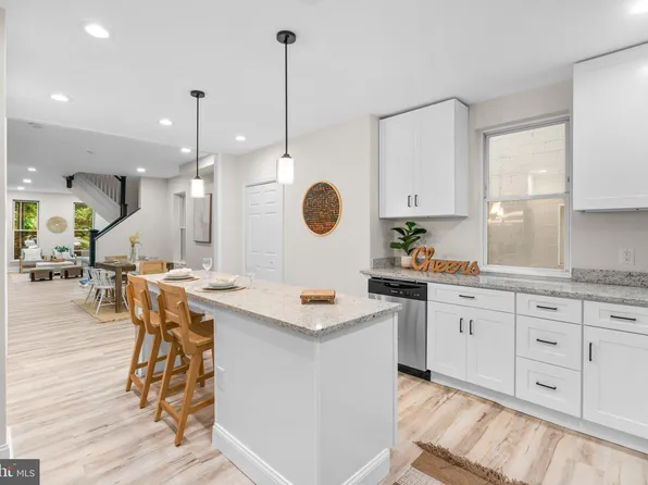 2525 Brookfield Ave, Baltimore, MD 21217