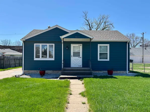1523 Boyce St, Hastings, NE 68901