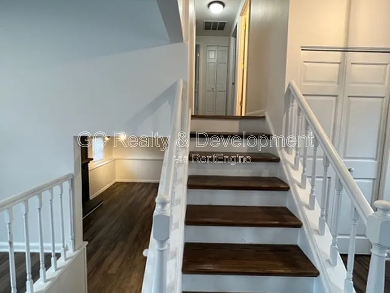 231 Ridgefield Ln — Photo 19