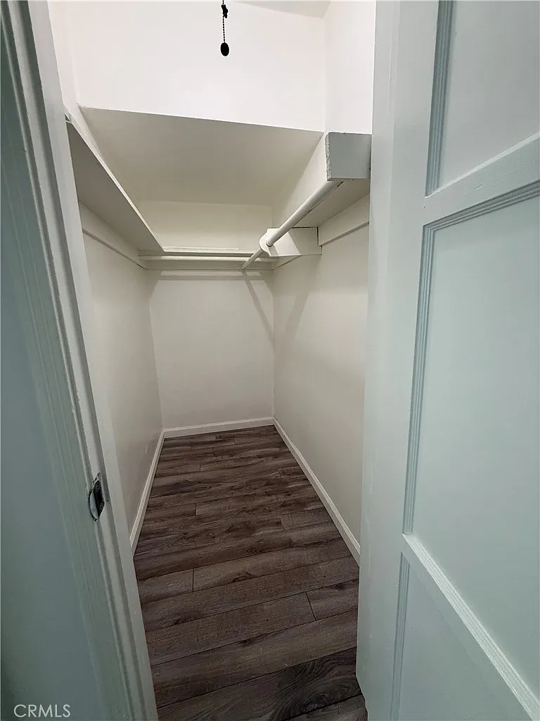 2 bed, 1050 sqft, $2,975 — Photo 3