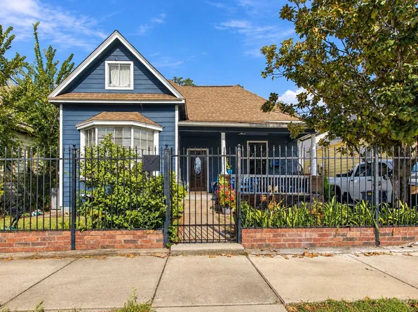 2120 Everett St, Houston, TX 77009