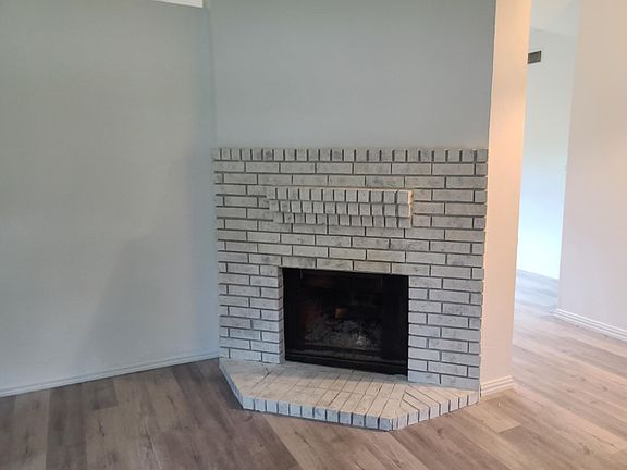 2nd image of 1314 Gardenia Dr