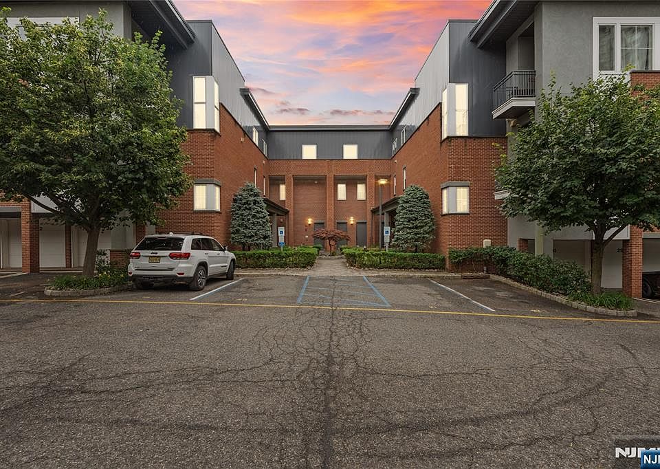1st image of 1600 Kaufer Ln APT 3
