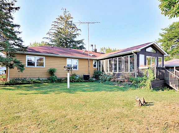 3rd image of 216 Villa Ave
