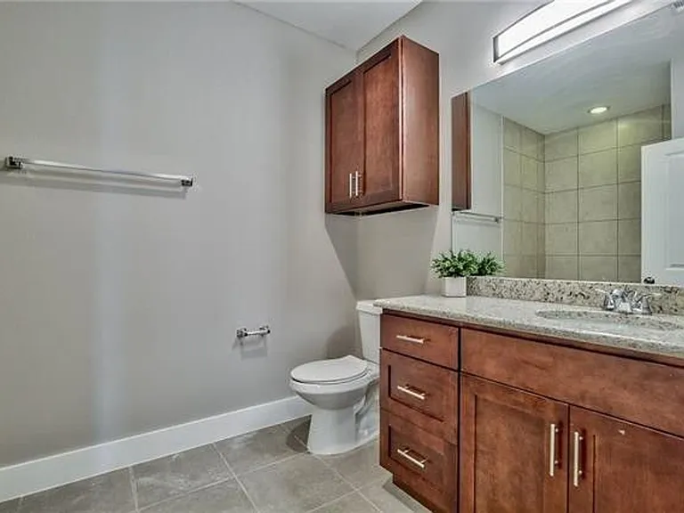 13601 Pinnacle Cir W — Photo 27