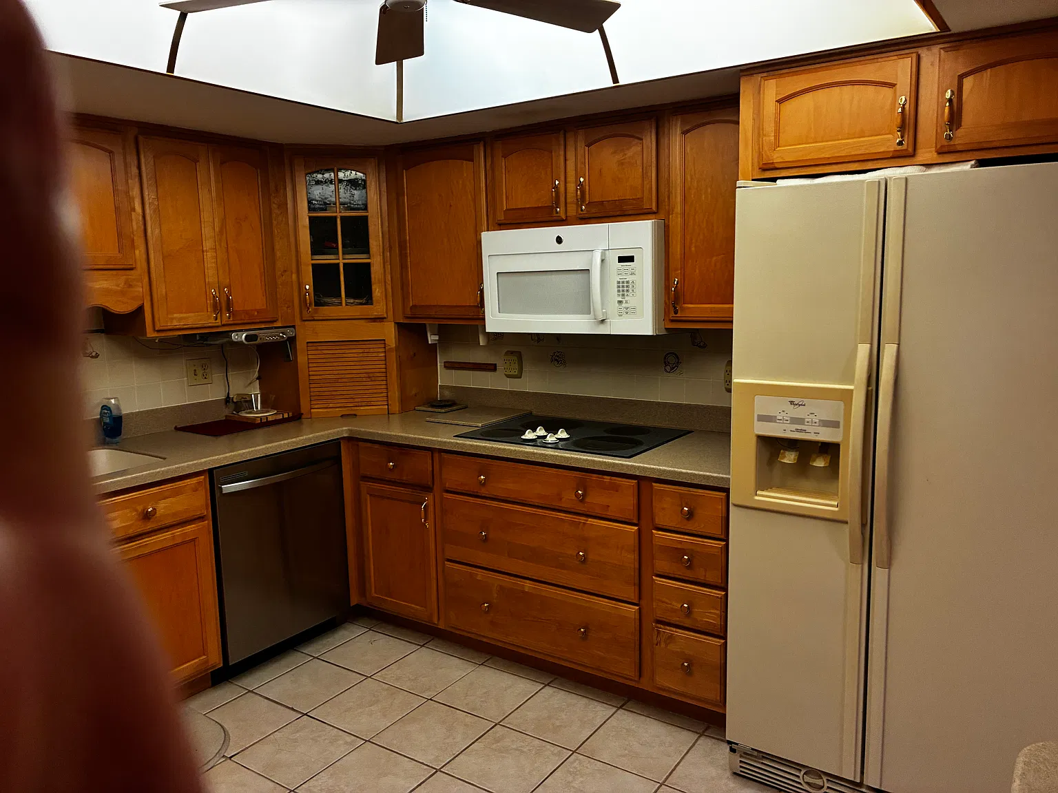 2 bed, 1700 sqft, $2,450 — Photo 2