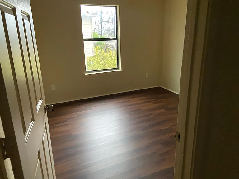 1459 Frio Run — Photo 14