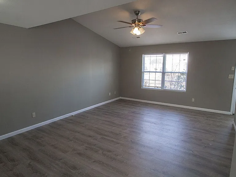 1518 Typhoon Ct — Photo 5