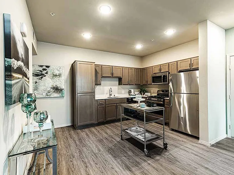 RISE APARTMENT HOMES — Photo 5