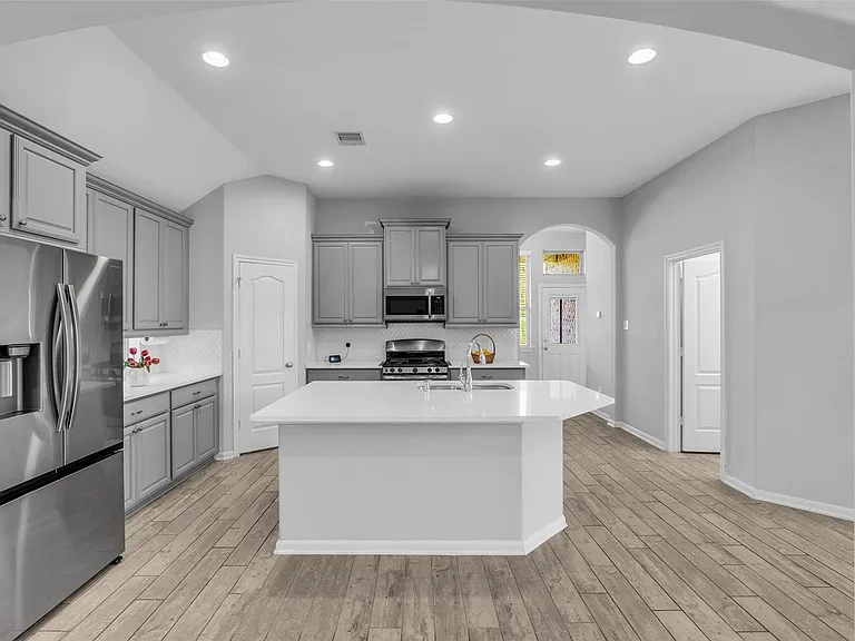 16838 Ellicott Rock Dr — Photo 7
