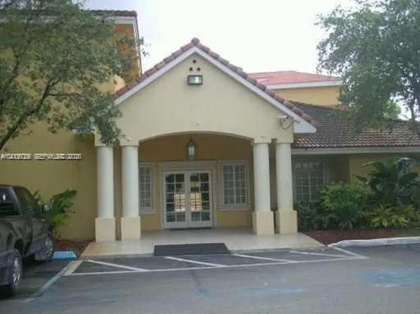 8205 SW 152nd Ave, Miami, FL