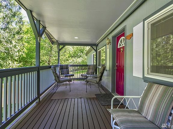 Freshly Painted Front Deck to Take in Your Stunning Views.