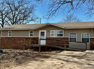 1004 S D And H, Cleveland, OK 74020