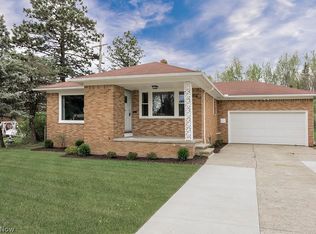 23407 Angela Dr, Warrensville Heights, OH 44128