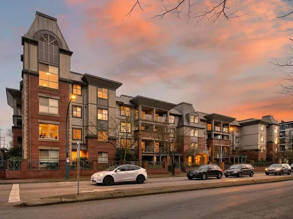 2478 Shaughnessy St #311, Pt Coquitlam, BC V3C 0A1