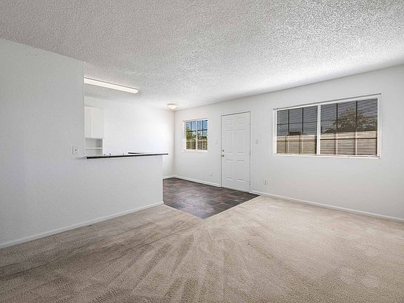 4th image of 2300-2304 Sunrise Ave #10