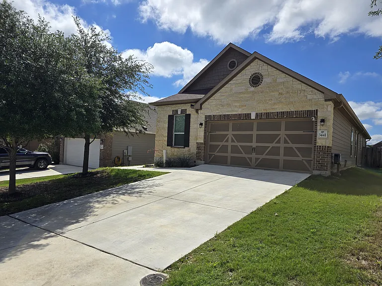 3441 Monroe Ave — Photo 1