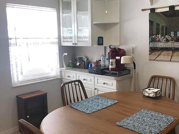 5th image of 5176 Taylor Ave