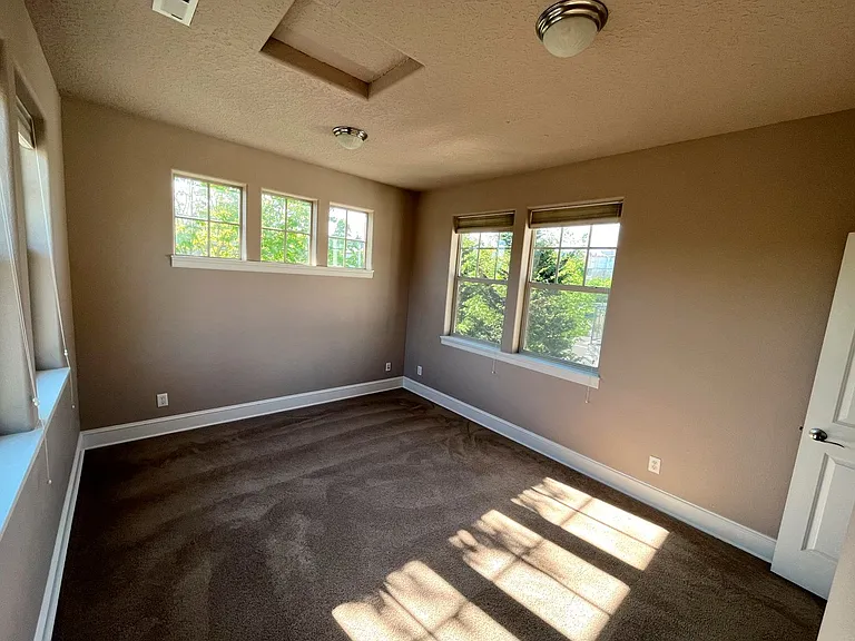 13597 SW King Lear Way — Photo 10