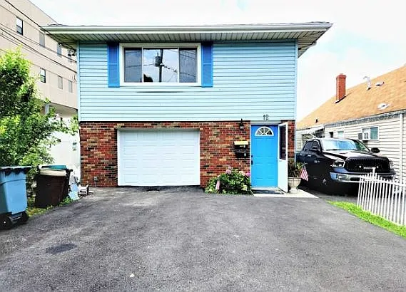 12 Prospect St #1 — Photo 1