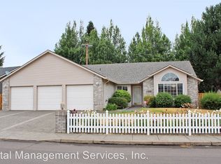 15040 SE Lostine Dr, Clackamas, OR 97015