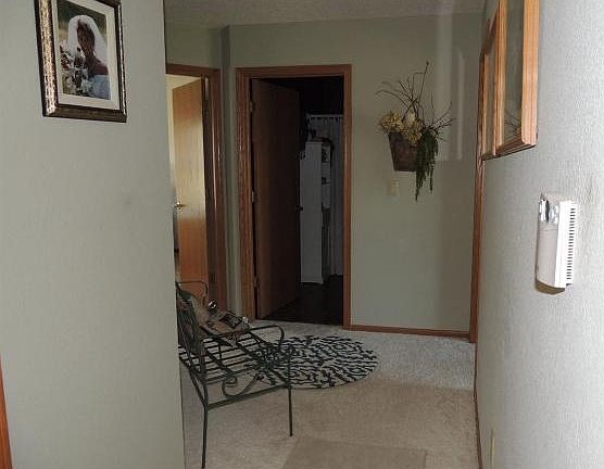 3rd image of 400 E North St