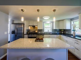 123 S Douglas St, Appleton, WI 54914