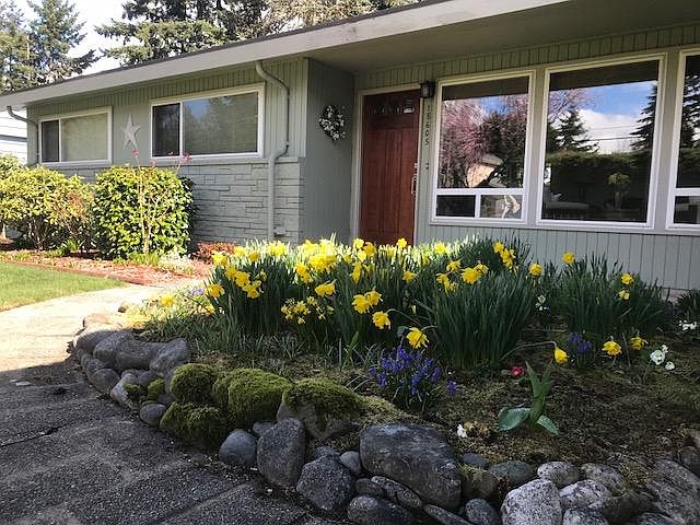 1st image of 18605 67th Ave W