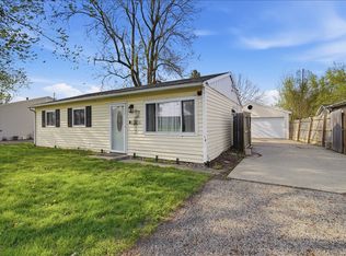 403 Sunset Dr, Le Roy, IL 61752