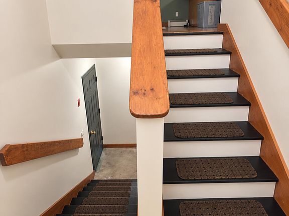 5th image of 11 Split Oak Circle