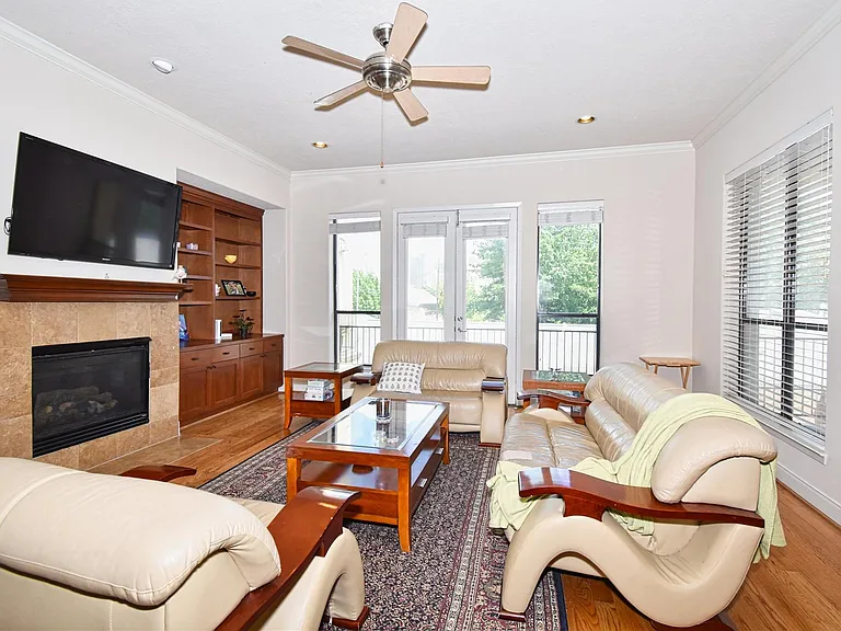 2406 Dorrington St #C — Photo 13