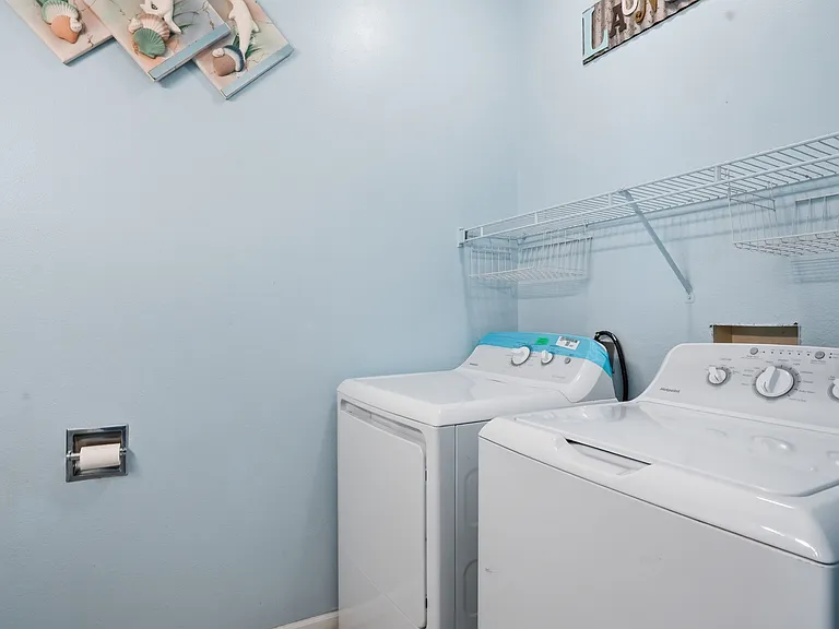 2415 Catskill Ct — Photo 18