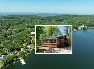 209 Alturas Rd, Highland Lakes, NJ 07422