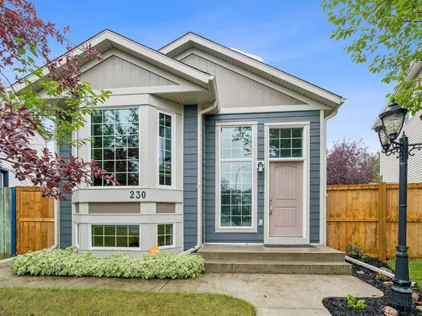 230 NW Mount Lorette Pl SE, Calgary, AB T2Z 2L9