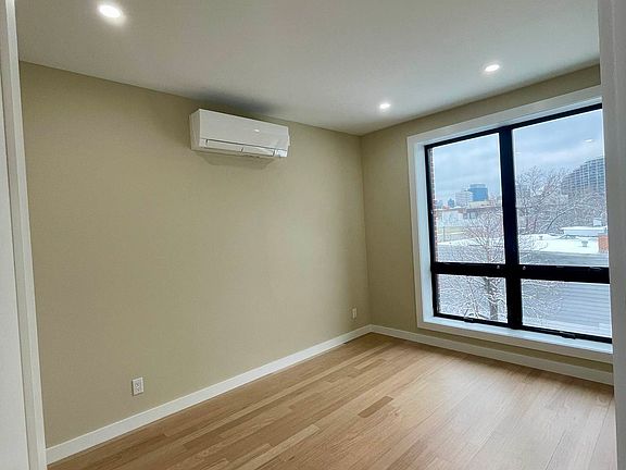 5th image of 25-14 21st St #4B
