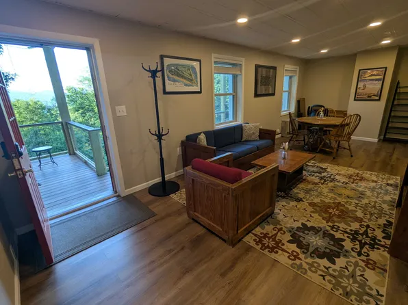 390 Eastview Dr #1, Boone, NC 28607