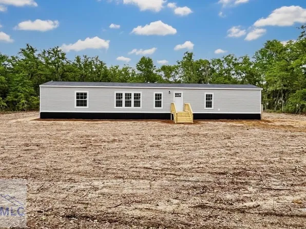 929 Oak Grove Rd, Glennville, GA 30427