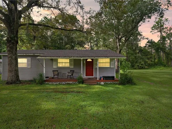111 Billyville Rd, Woodbine, GA 31569