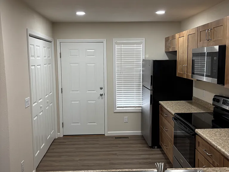 152 Taylor St #101 — Photo 3