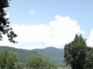 837 S Elm Ave, Erwin, TN 37650