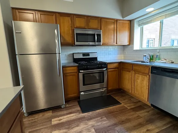 5045 N Northwest Hwy #102, Chicago, IL 60630