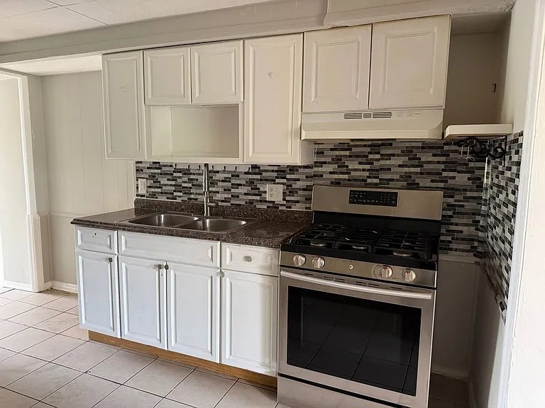 170A Macarthur Ave #170A — Photo 13