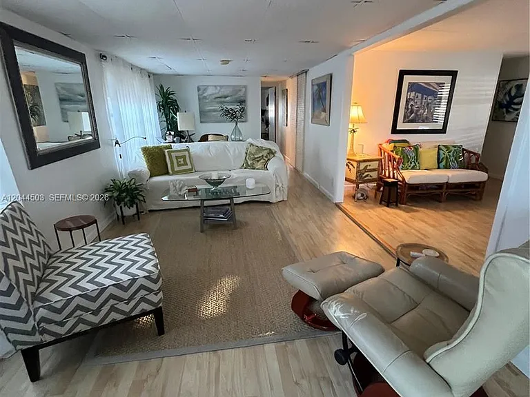 5125 SW 26th Ct — Photo 5