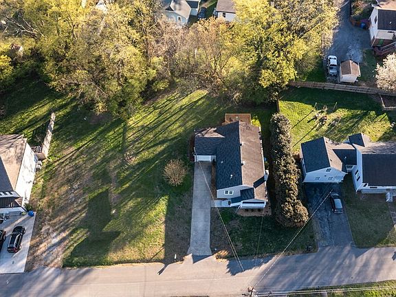 3rd image of 18 Kingston St