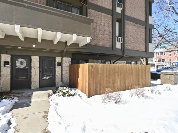 2025 East Greenwich AVENUE #6, Milwaukee, WI 53211