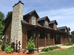 2521 S South Boston Pekin Rd, Pekin, IN 47165