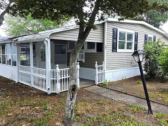 2nd image of 525 Riverleigh Avenue #27 Birch
